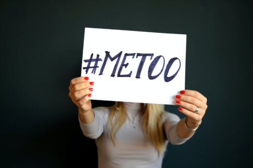 #MeToo運動（ミートゥー運動）とは？きっかけやセクハラや性被害に対する日本や韓国での告発を解説